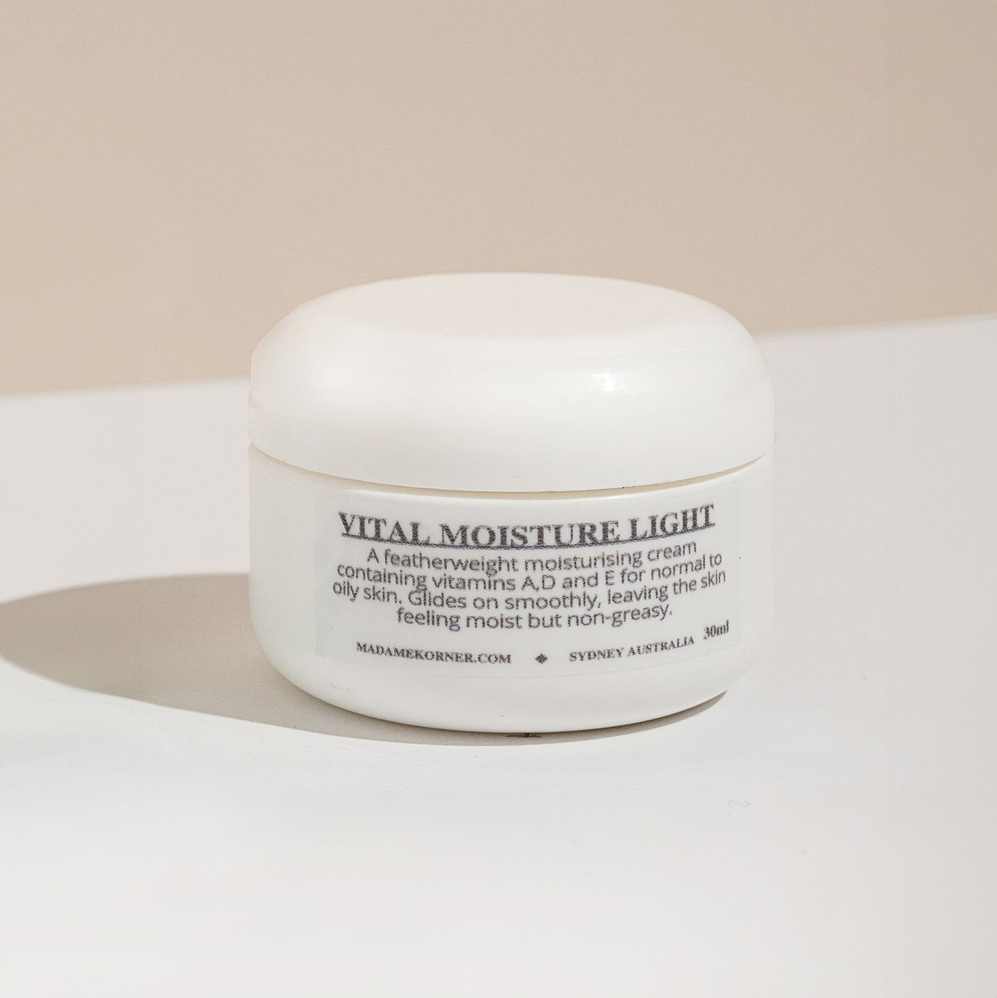 Vital Moisture Light